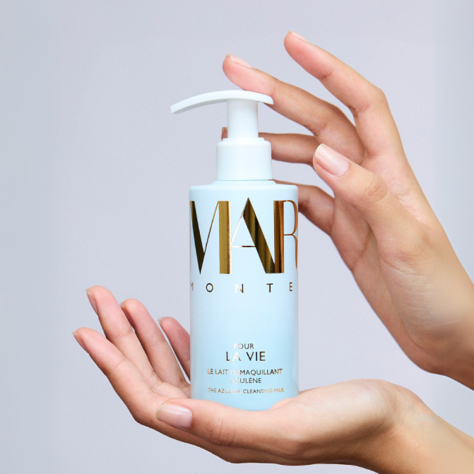 The Azulene Cleansing Milk