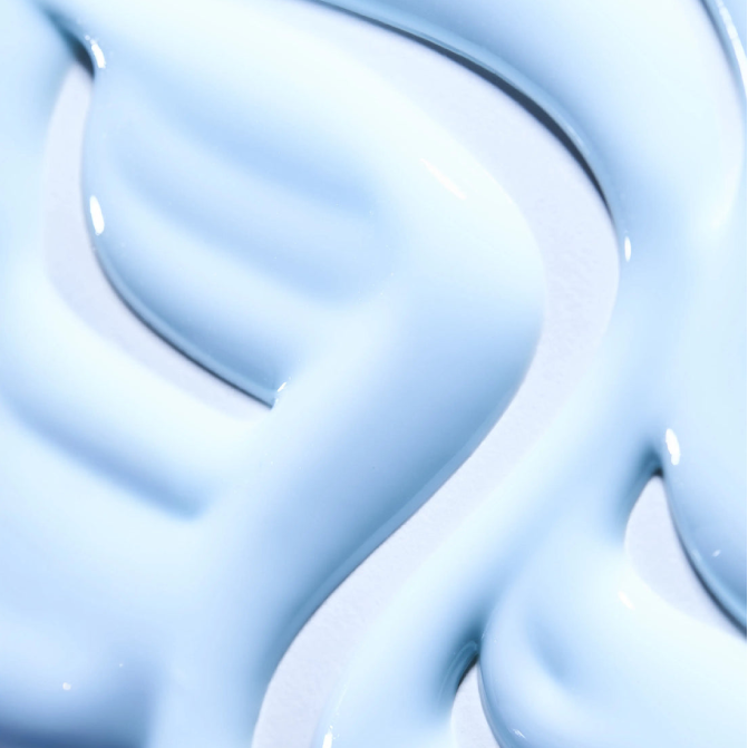 The Azulene Cleansing Milk